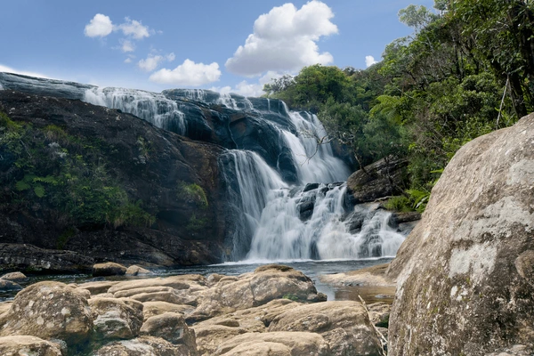 bakers-falls-horton-plains-sri-600nw-292793786